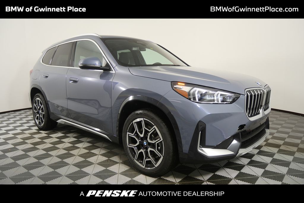 2026 BMW X1 28i's photo