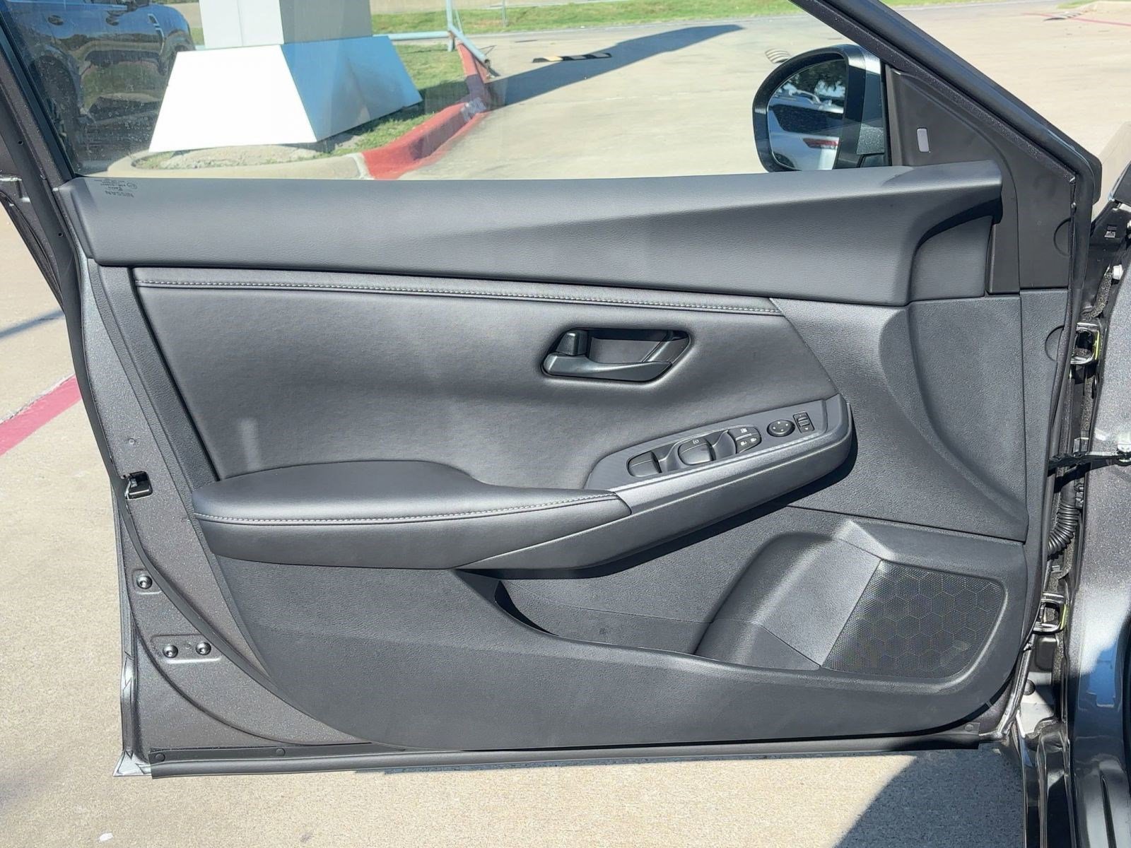 2025 Nissan Sentra S photo 19