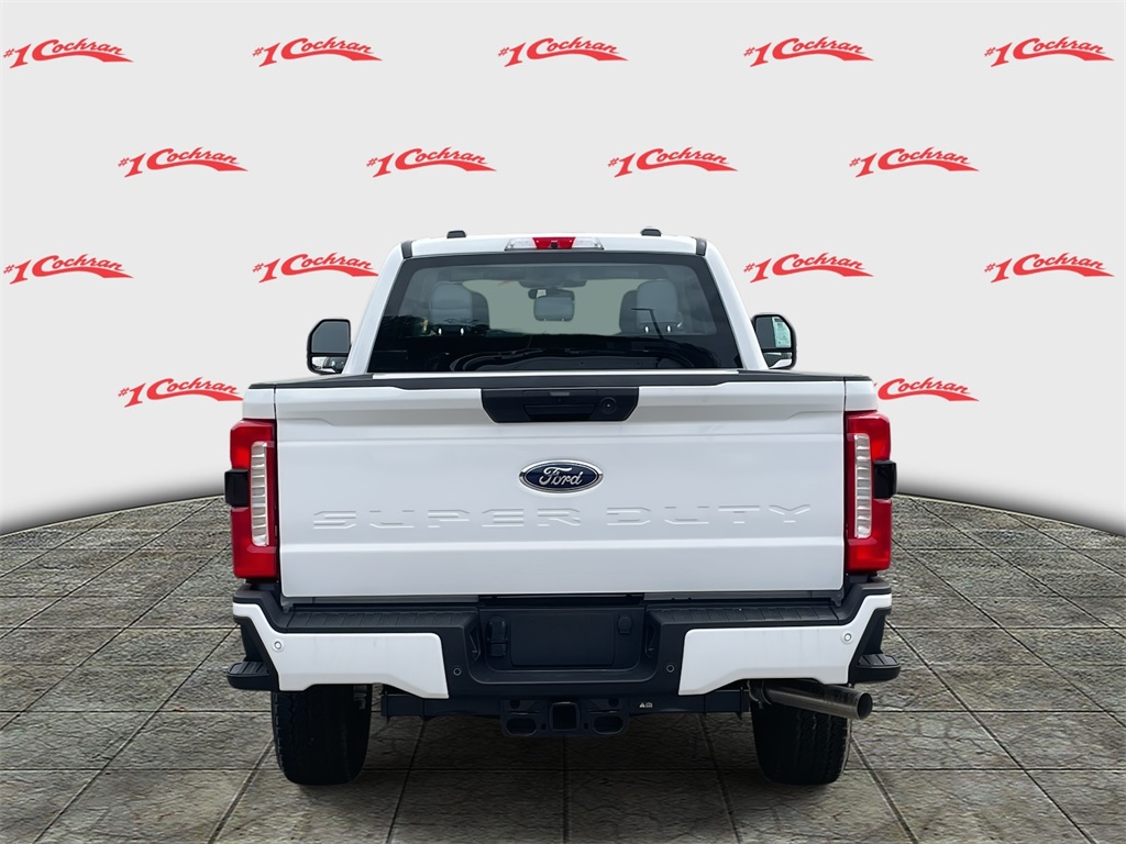 2025 Ford F-350 XL photo 4