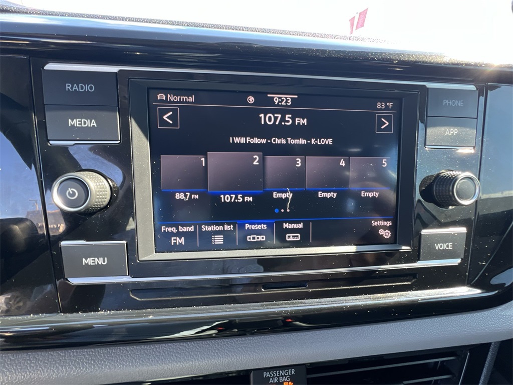 2024 Volkswagen Taos S photo 18