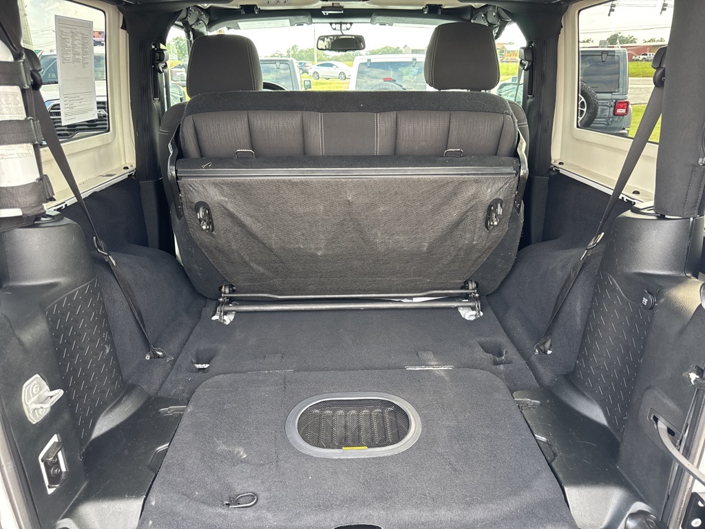 2017 Jeep Wrangler Rubicon photo 6