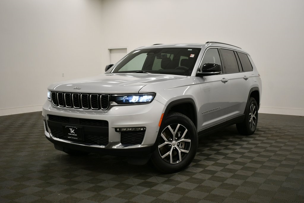 2024 Jeep Grand Cherokee Limited photo 2