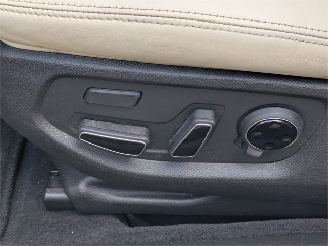 2015 Hyundai Genesis 5.0 photo 17