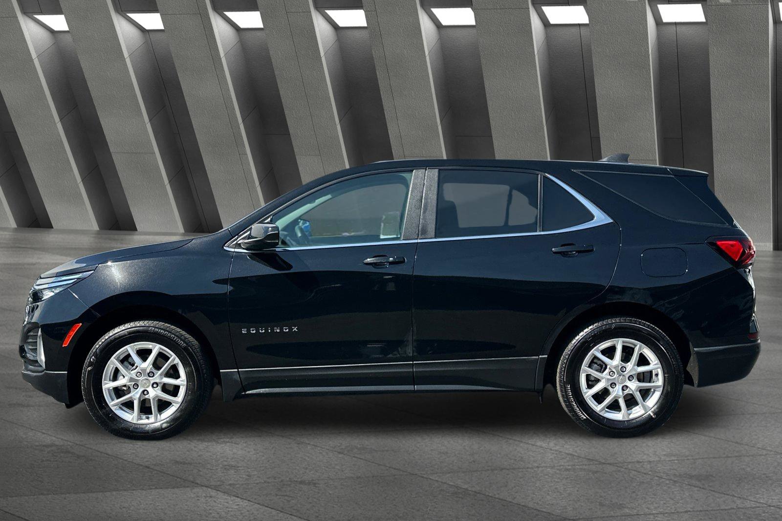 2024 Chevrolet Equinox LT photo 5