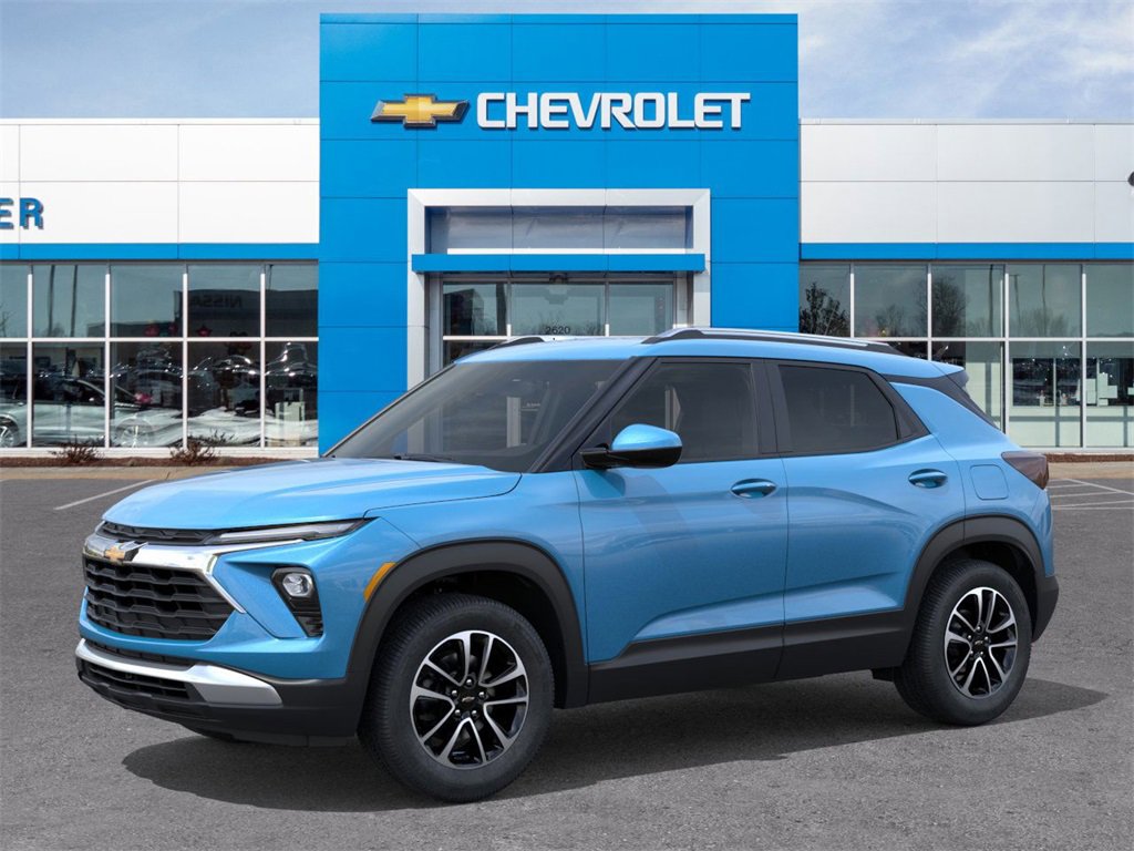 2026 Chevrolet Trailblazer LT photo 2