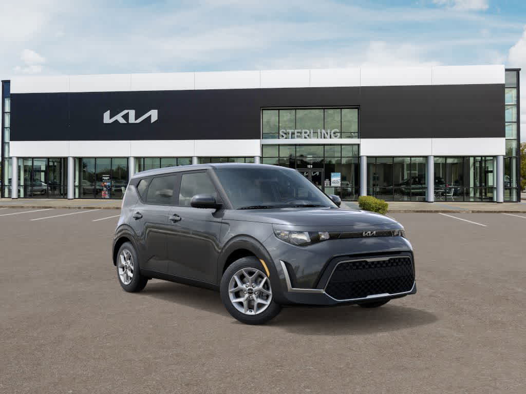2025 Kia Soul LX's photo