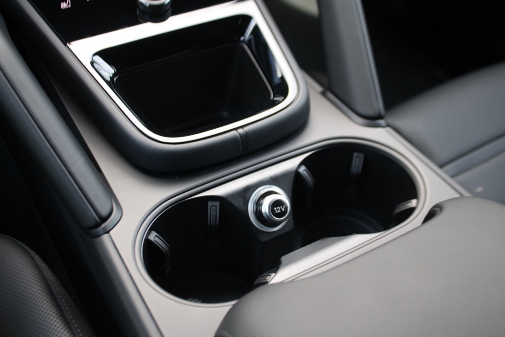 2025 Porsche Cayenne GTS photo 26