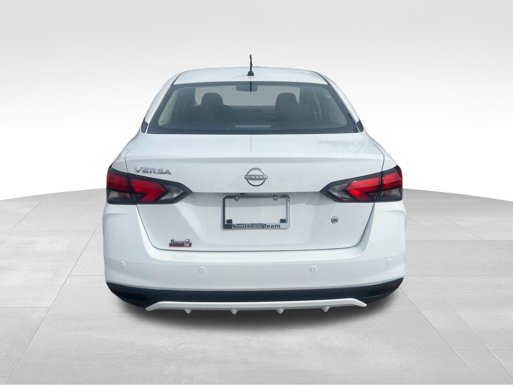 2025 Nissan Versa 1.6 S photo 4