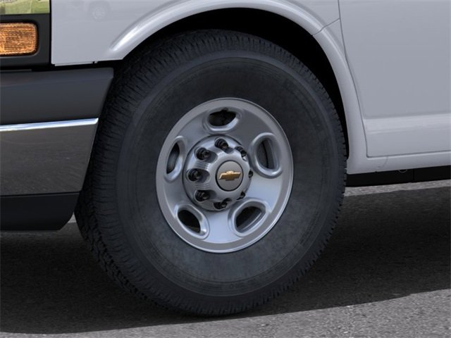 2024 Chevrolet Express Cargo 3500 photo 9