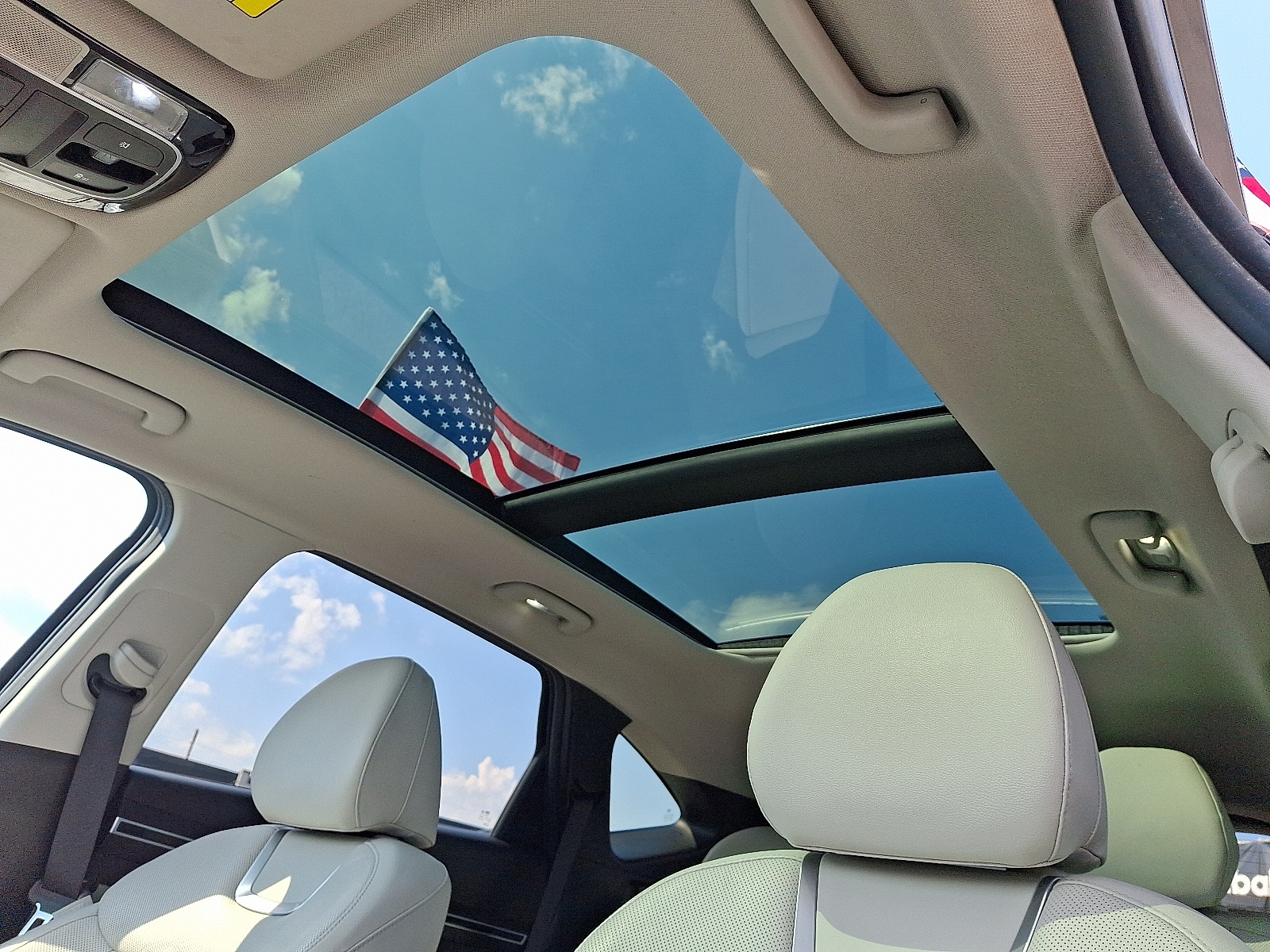 2022 Hyundai Tucson Hybrid Limited Sport photo 12