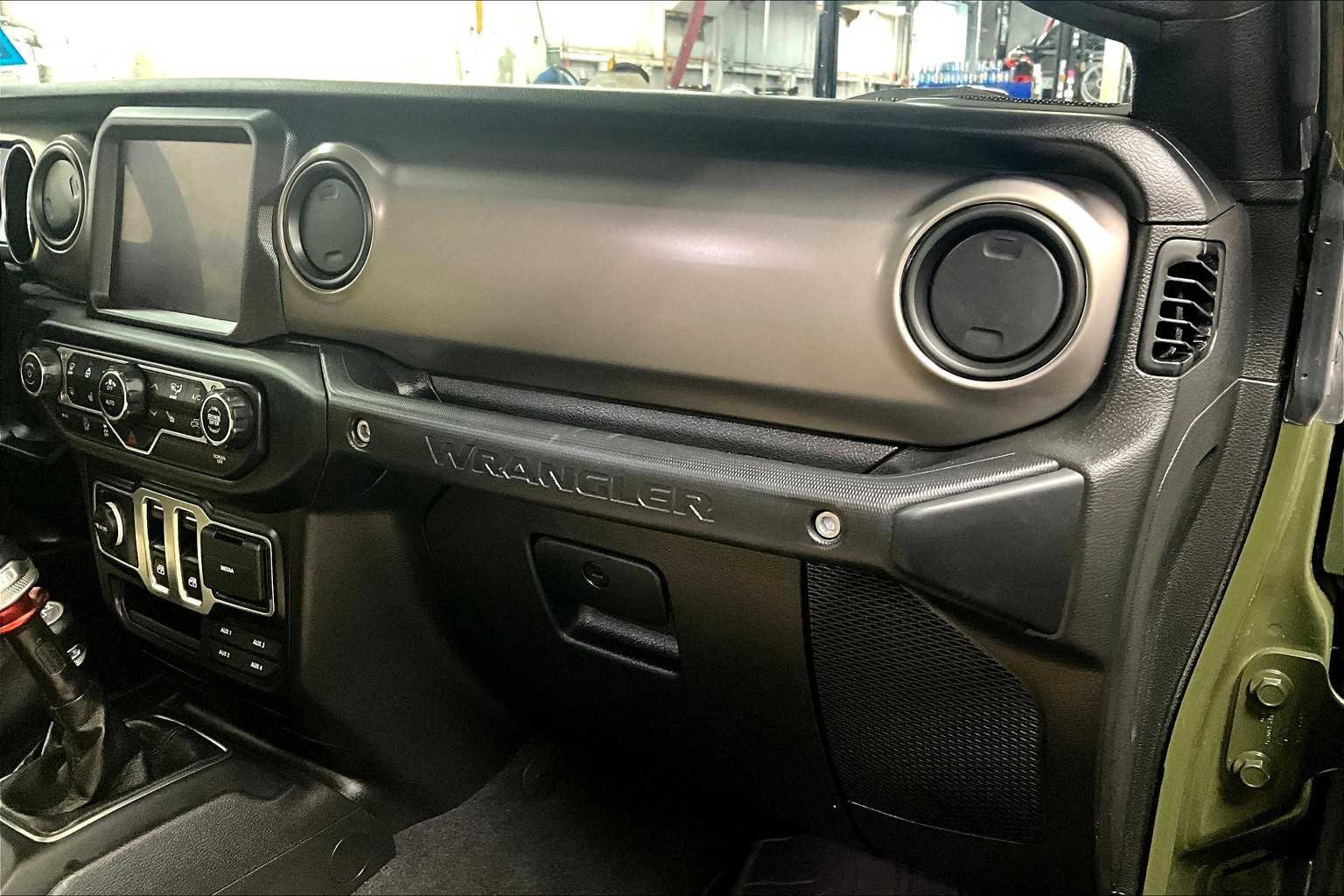 2021 Jeep Wrangler Willys photo 15