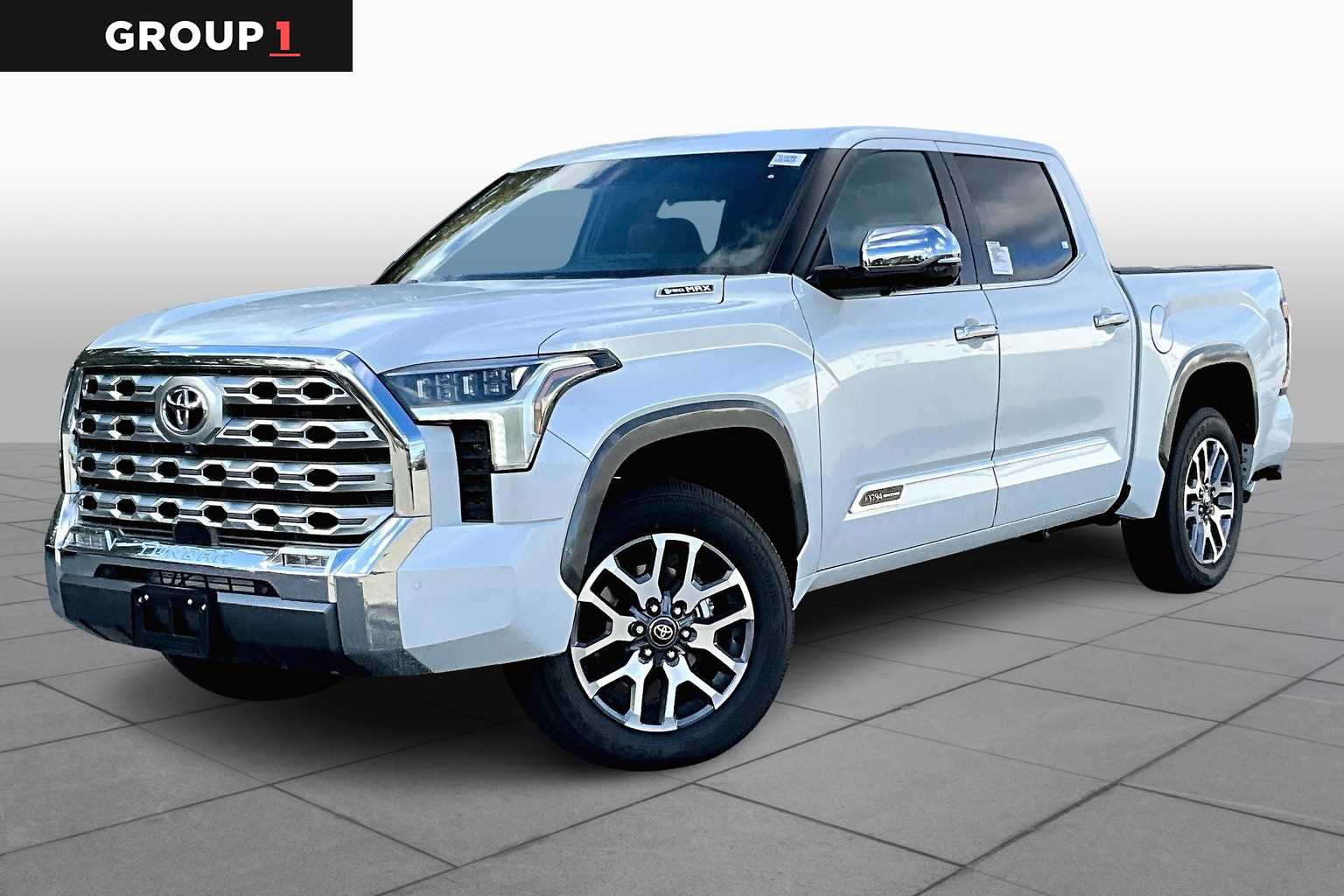 2025 Toyota Tundra Platinum photo 3