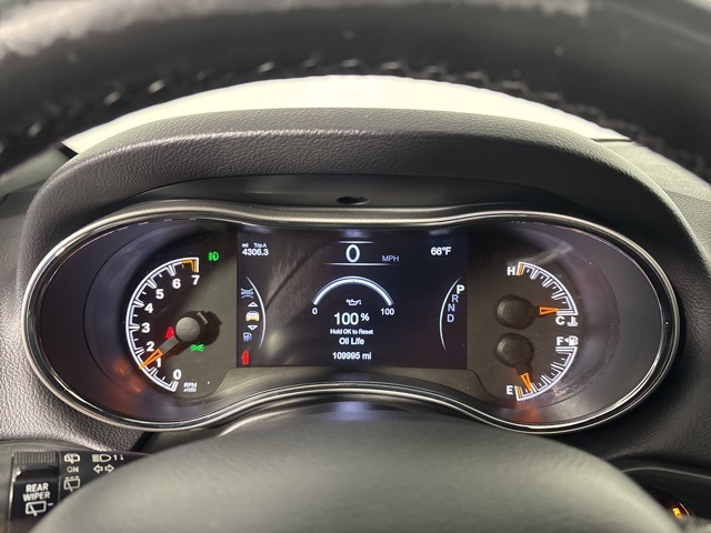 2020 Jeep Grand Cherokee Altitude photo 9