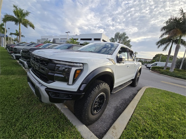 2024 Ford F-150 Raptor photo 4