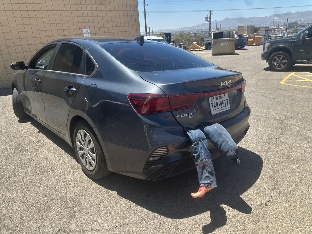 2023 Kia Forte LX photo 11