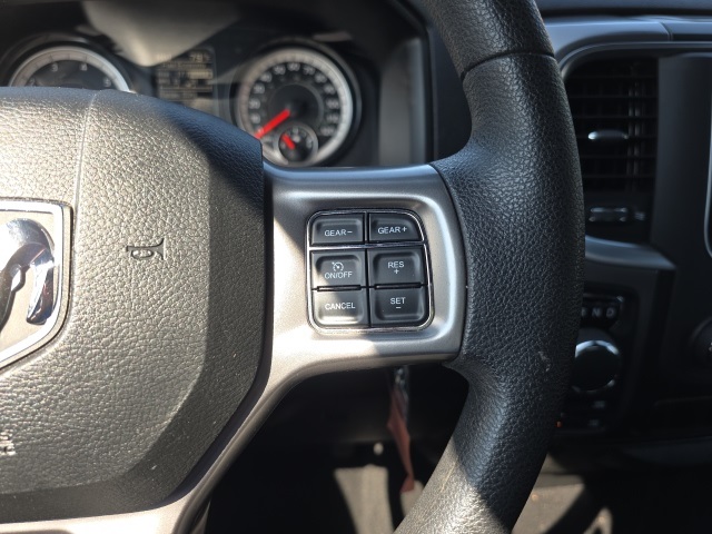 2024 Ram 1500 Classic Warlock photo 13