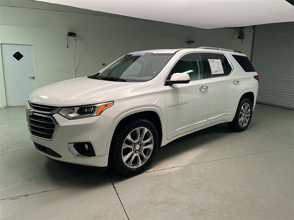 2021 Chevrolet Traverse Premier photo 3