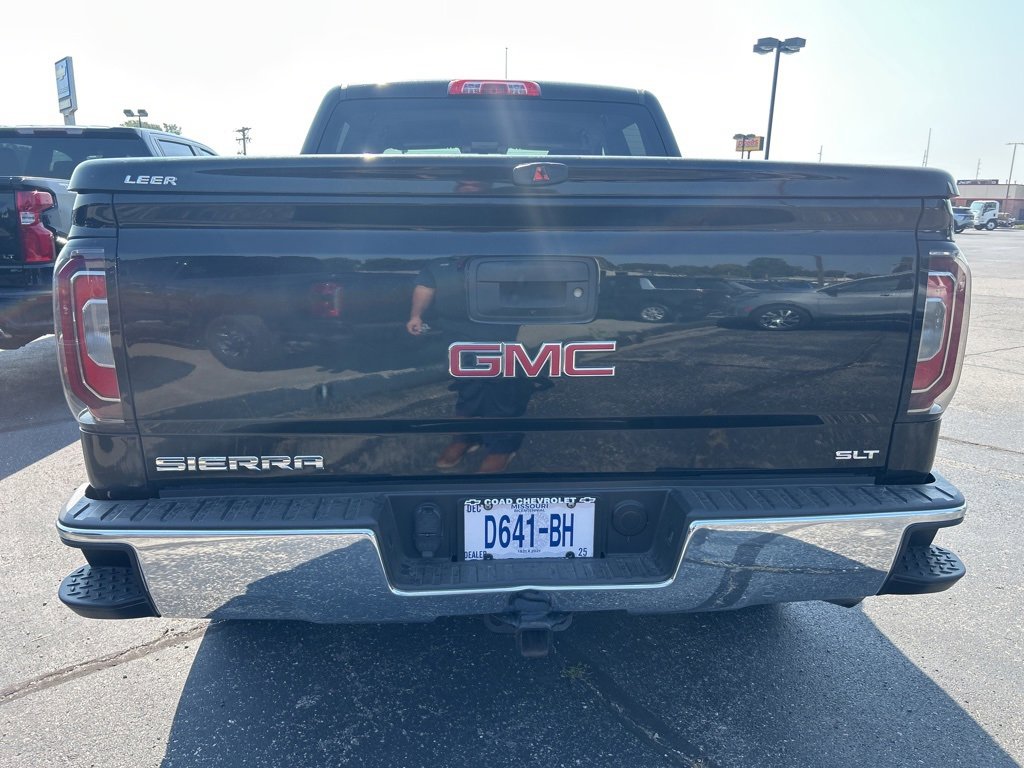 2017 Gmc Sierra 1500 SLT photo 4