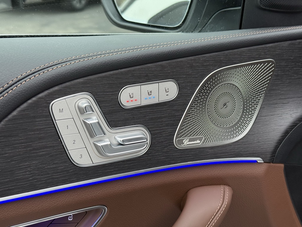 2026 Mercedes Benz GLE 53 AMG 4MATIC photo 3