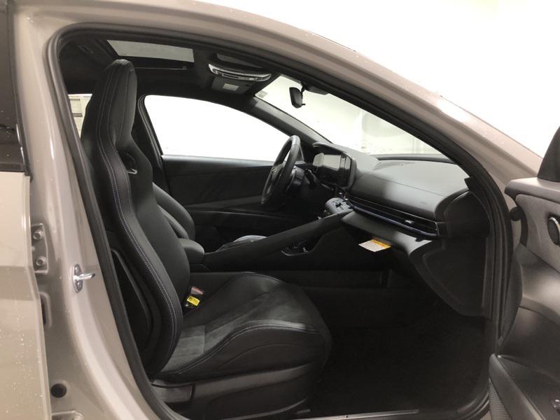 2025 Hyundai Elantra N Base photo 11