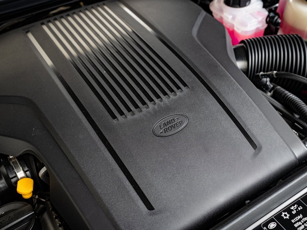 2025 Land Rover Range Rover Sport SE photo 32