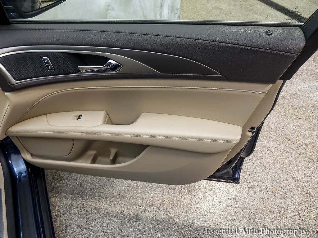 2017 LINCOLN MKZ - Image 22