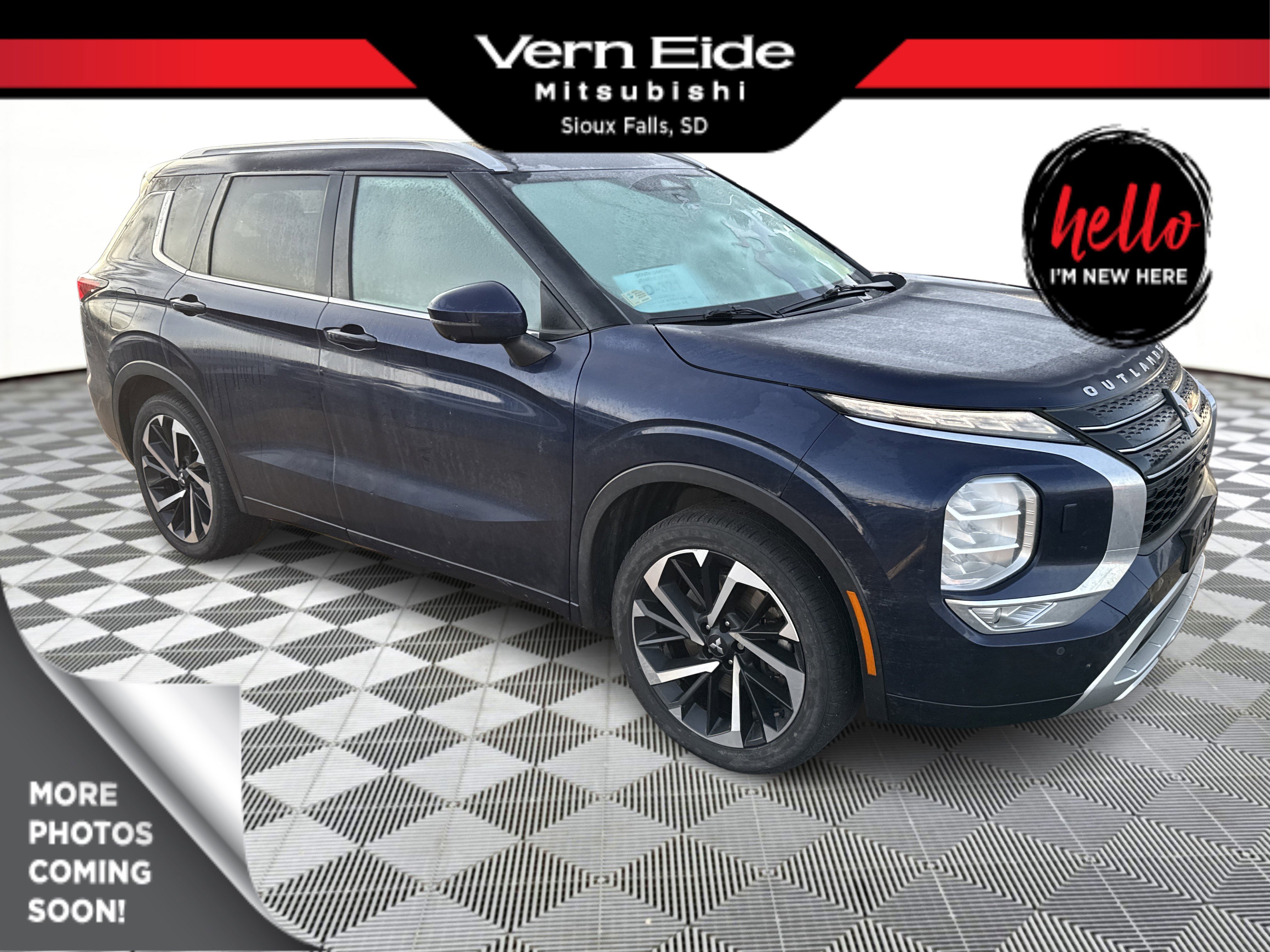 2022 Mitsubishi Outlander SEL's photo