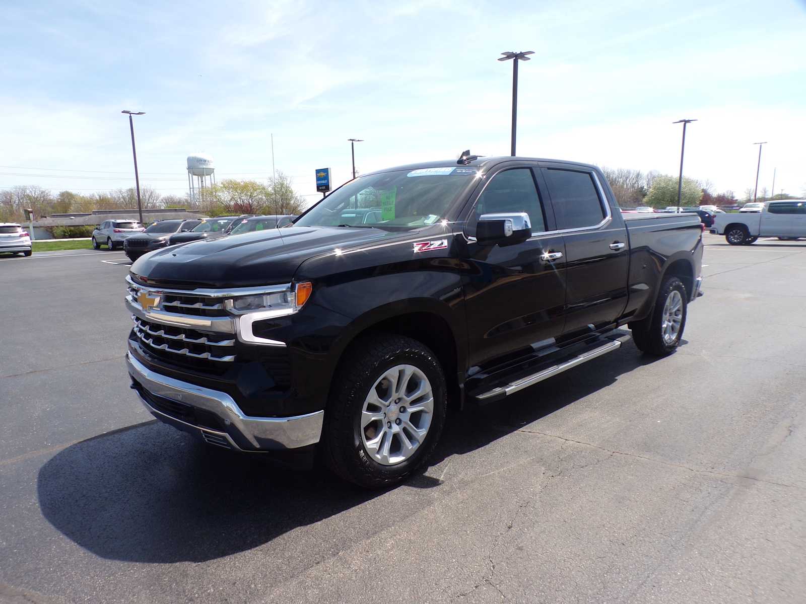 2023 Chevrolet Silverado 1500 LTZ photo 7