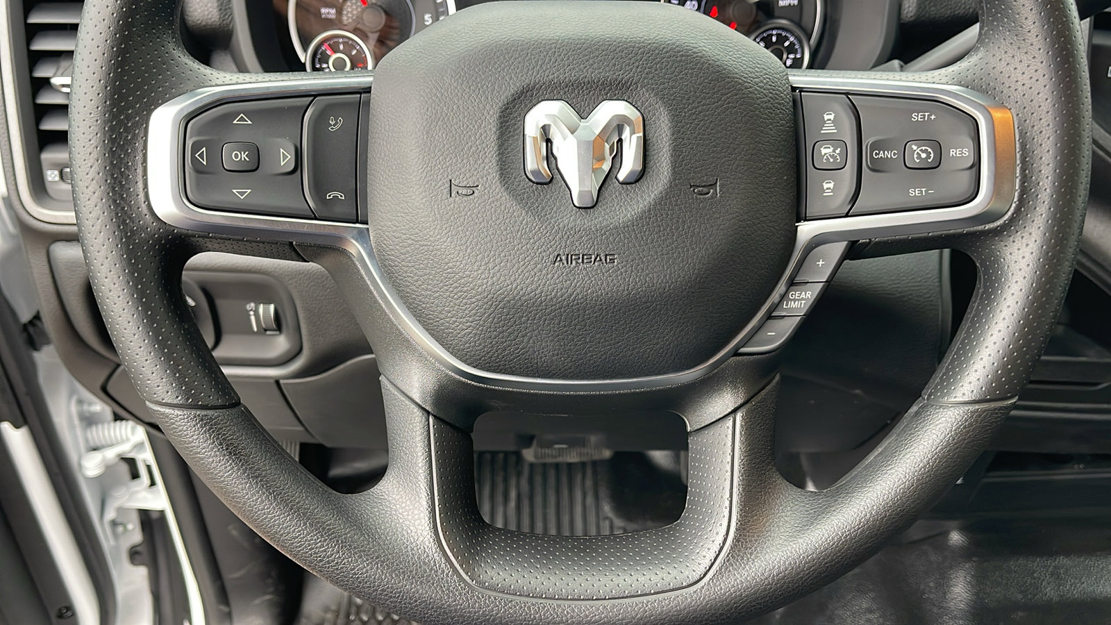 2025 Ram 2500 Tradesman photo 21