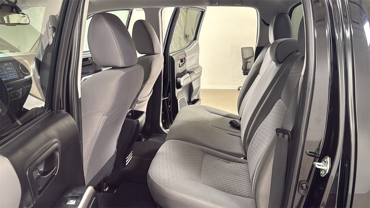 2022 Toyota Tacoma SR5 photo 15