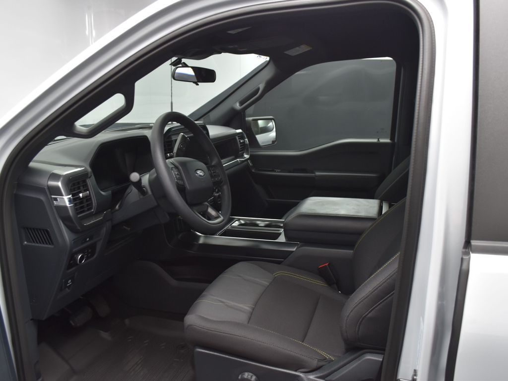 2025 Ford F-150 STX photo 8