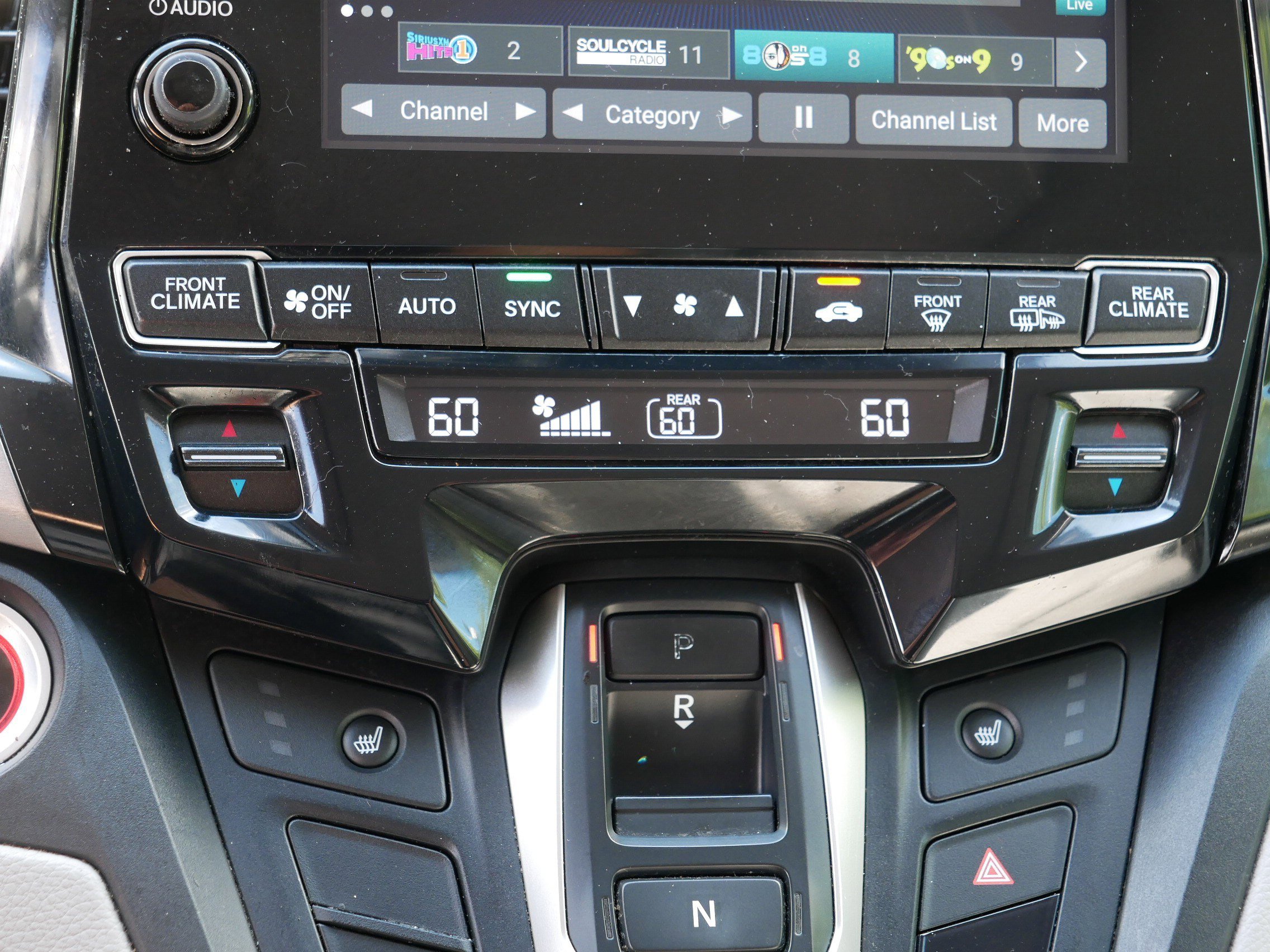 2018 Honda Odyssey EX-L photo 23