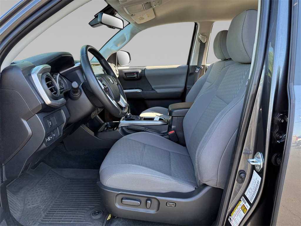 2023 Toyota Tacoma SR5 photo 12