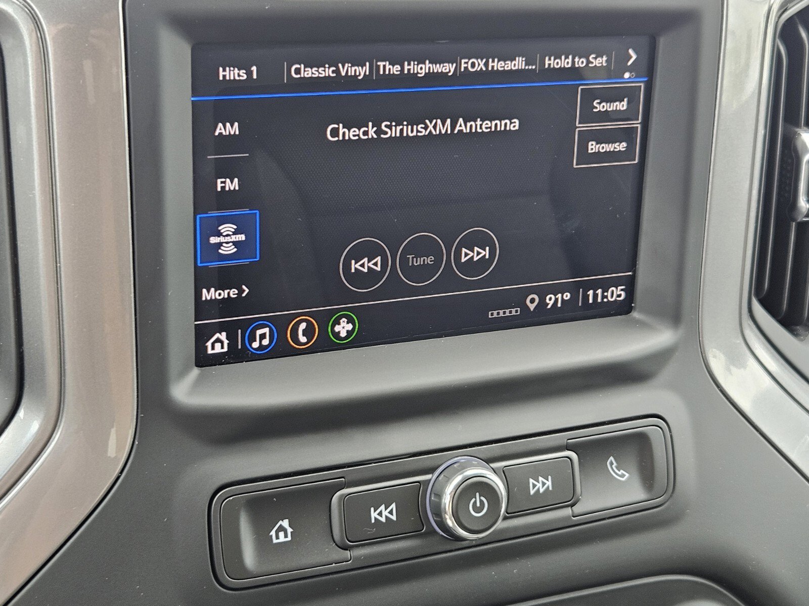 2025 Chevrolet Silverado 1500 Custom photo 15
