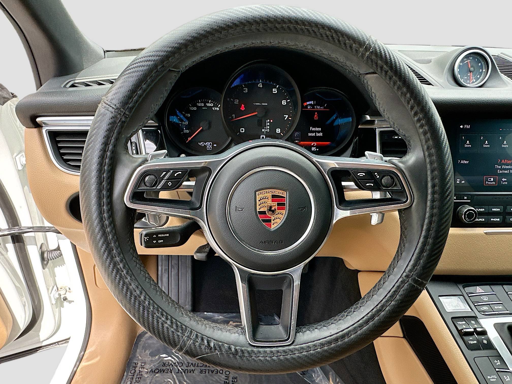 2018 Porsche Macan photo 11