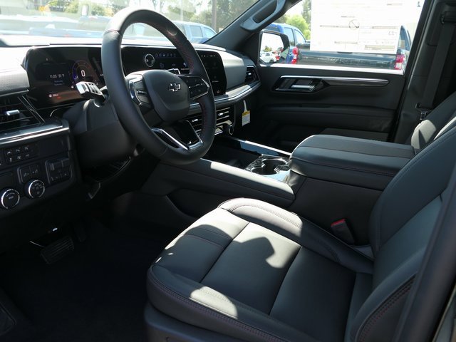 2026 Chevrolet Suburban RST photo 11
