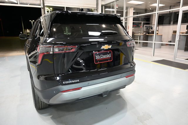 2026 Chevrolet Equinox photo 4