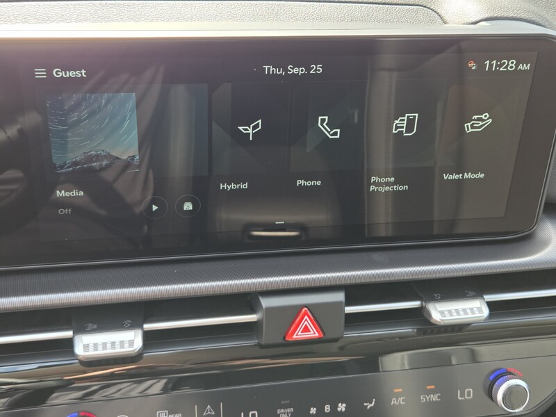 2026 Kia Sportage Hybrid EX photo 12