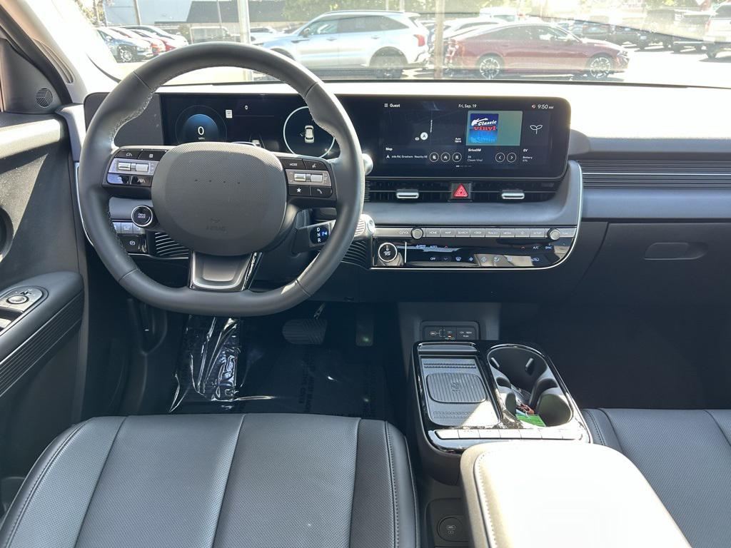 2025 Hyundai Ioniq 5 SEL photo 24