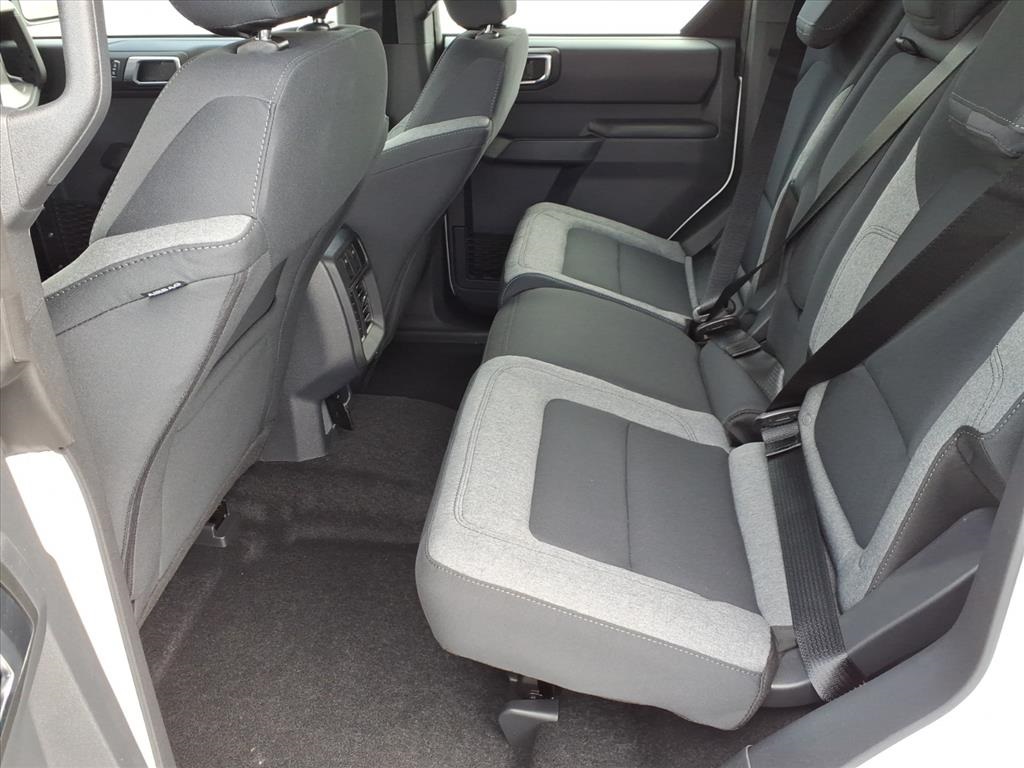 2025 Ford Bronco Base photo 4