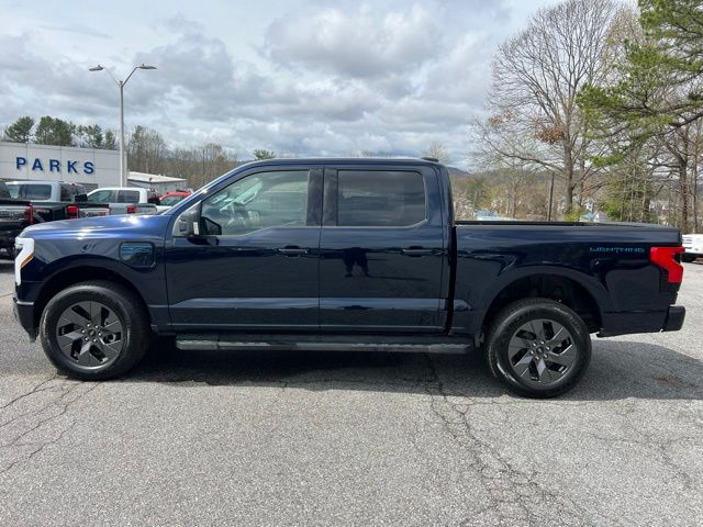 2025 Ford F-150 Lightning photo 2