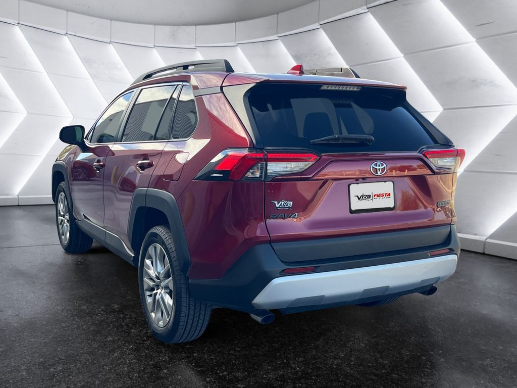 2023 Toyota RAV4 Adventure photo 6