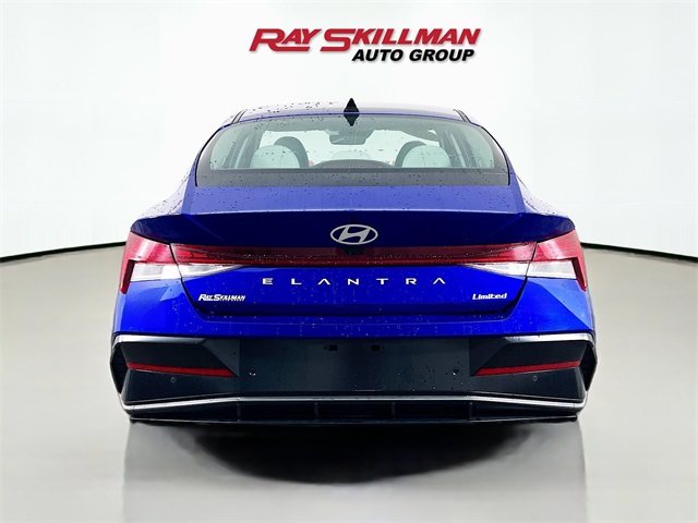 2024 Hyundai Elantra Limited photo 6