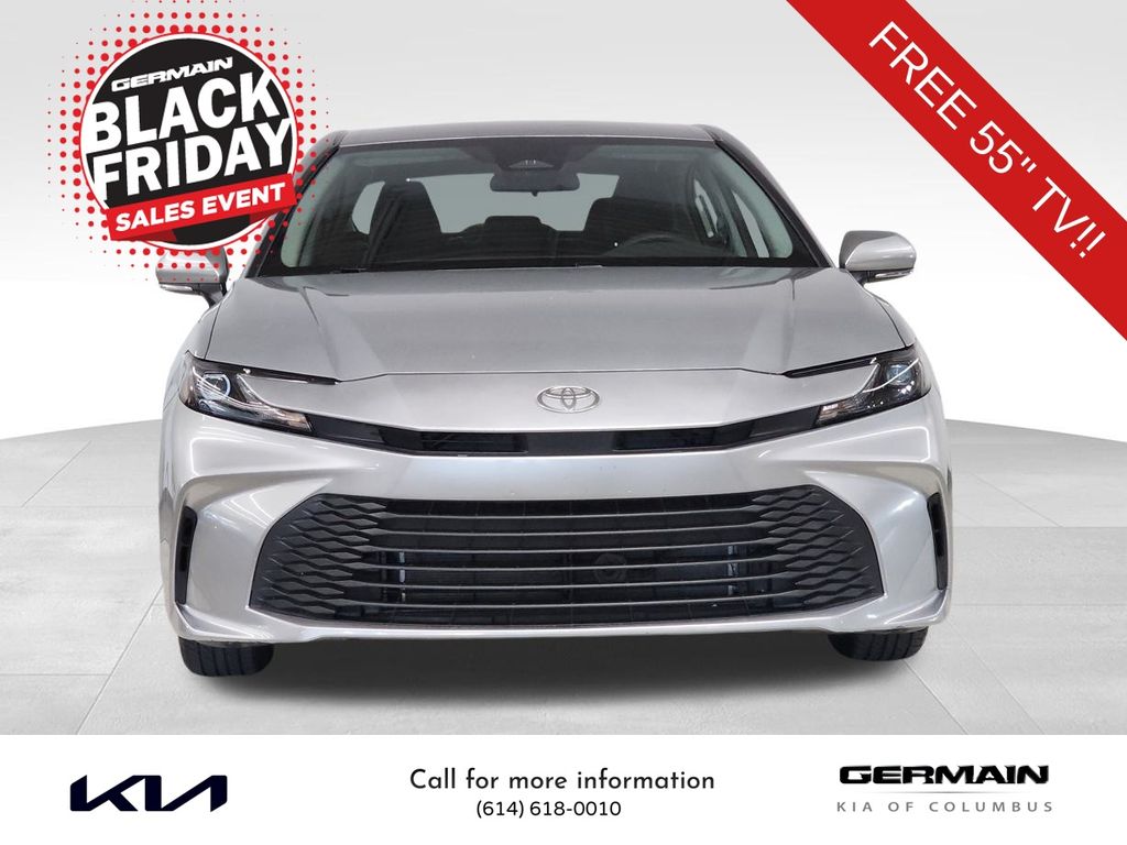 2025 Toyota Camry LE photo 3