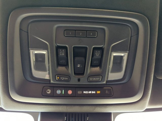 2025 Gmc Sierra AT4X photo 2