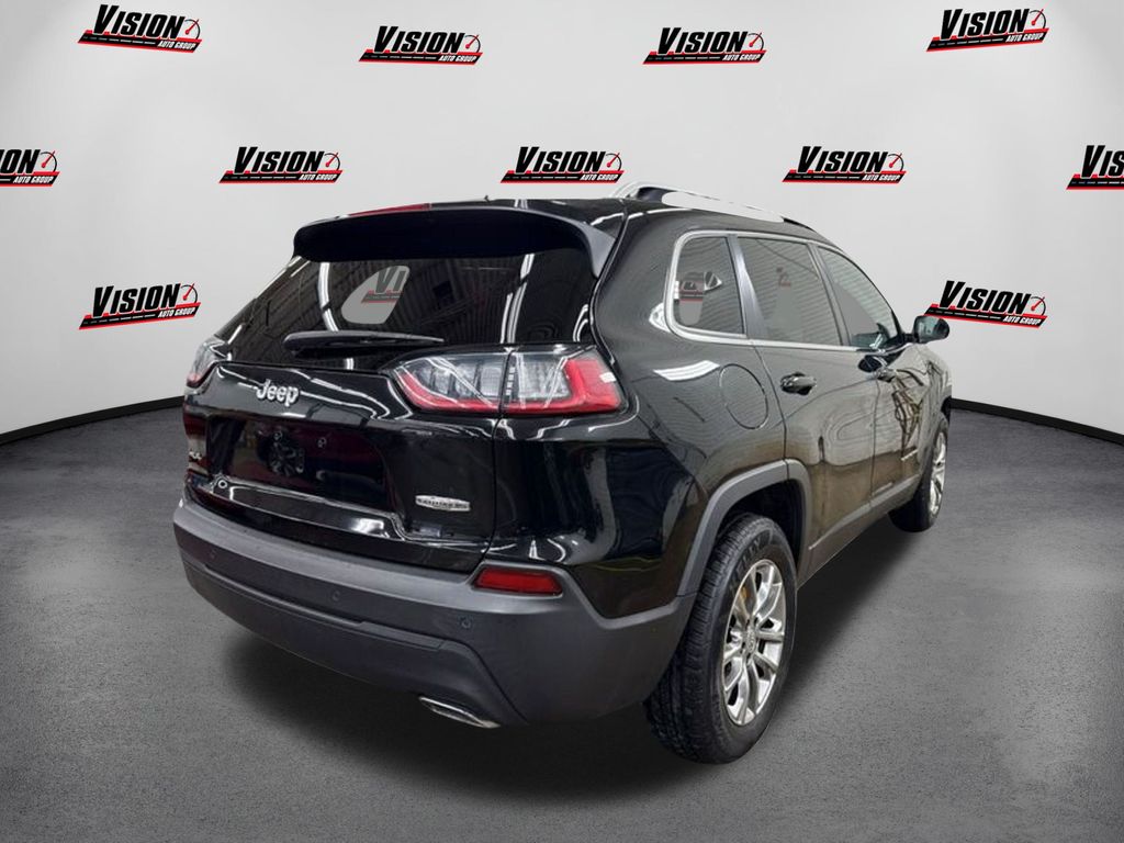 2021 Jeep Cherokee Latitude Lux photo 2