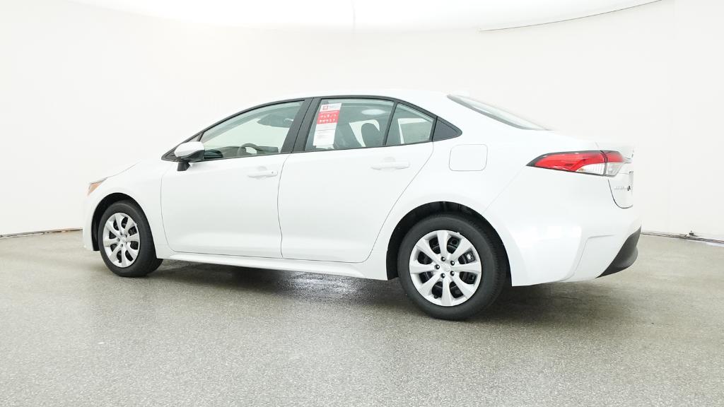 2025 Toyota Corolla LE photo 12