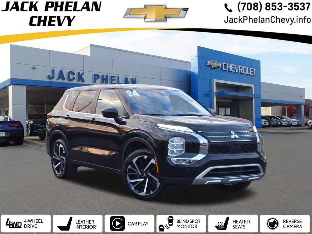 2024 Mitsubishi Outlander SE's photo