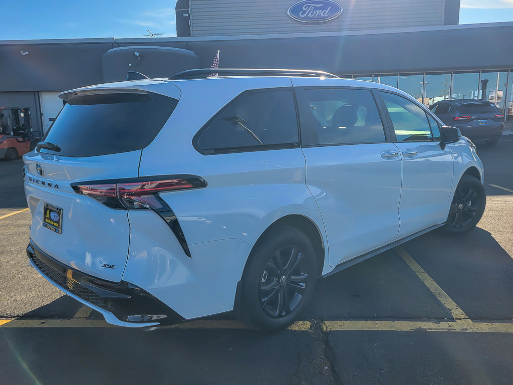 2025 TOYOTA SIENNA XSE ALL - Image 7