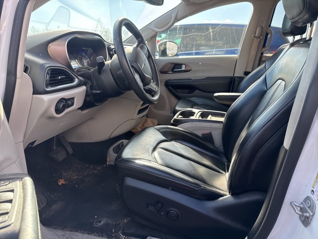 2020 Chrysler Voyager LXi photo 4